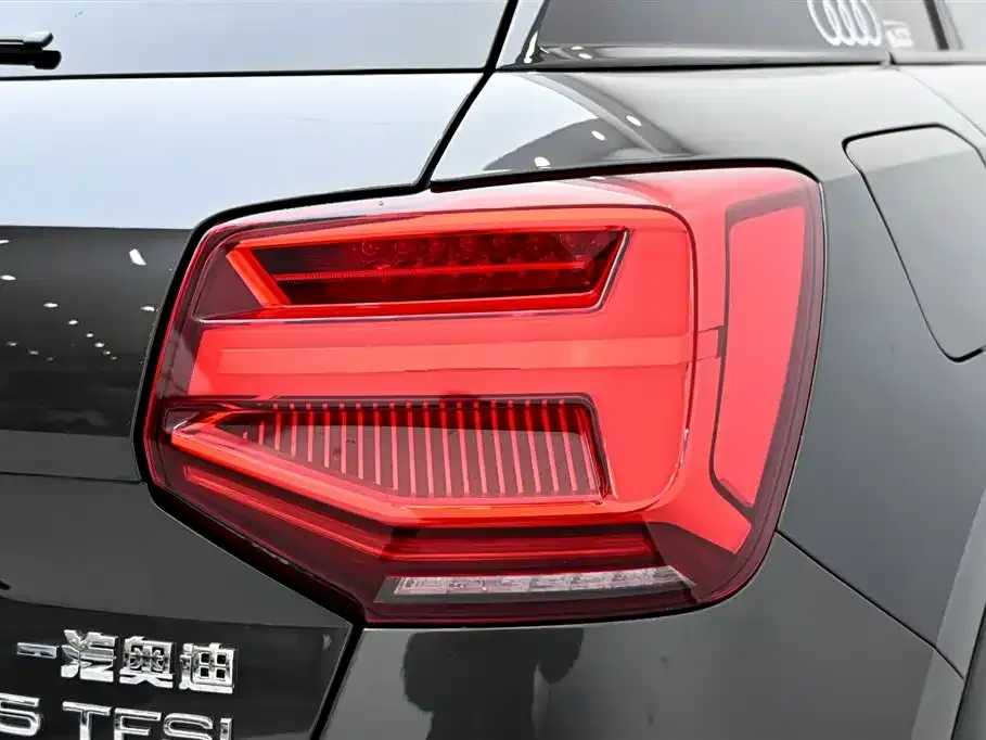 Audi Q2L 2021 из CN, фото 3