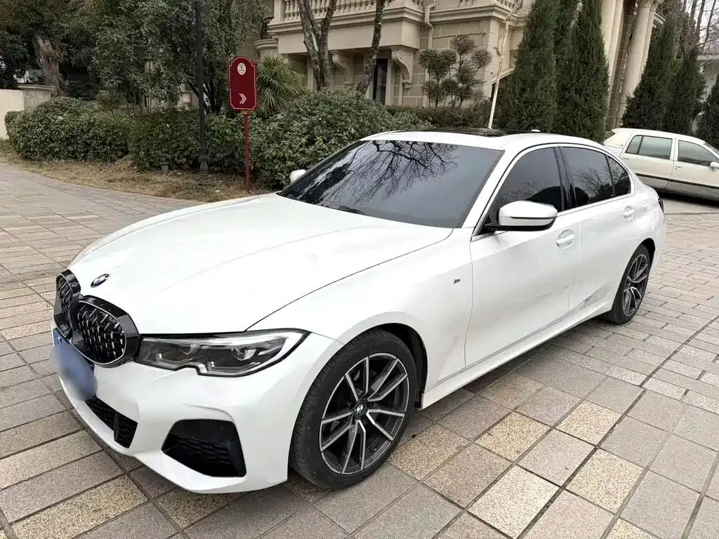 BMW 3 Series 2021 из CN, фото 1
