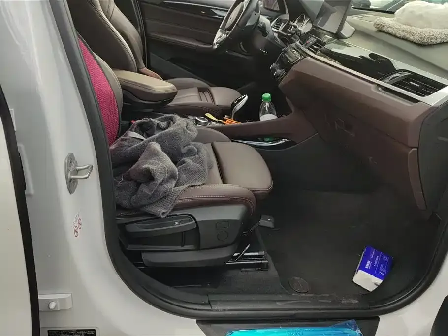 BMW X1 2021 из CN, фото 8
