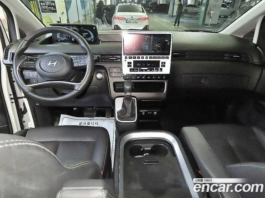 Hyundai Staria — фото 9