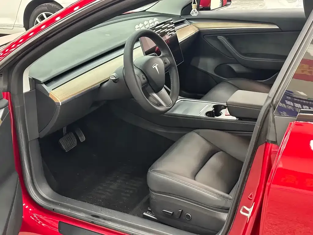 Tesla Model 3 2023 из CN, фото 5