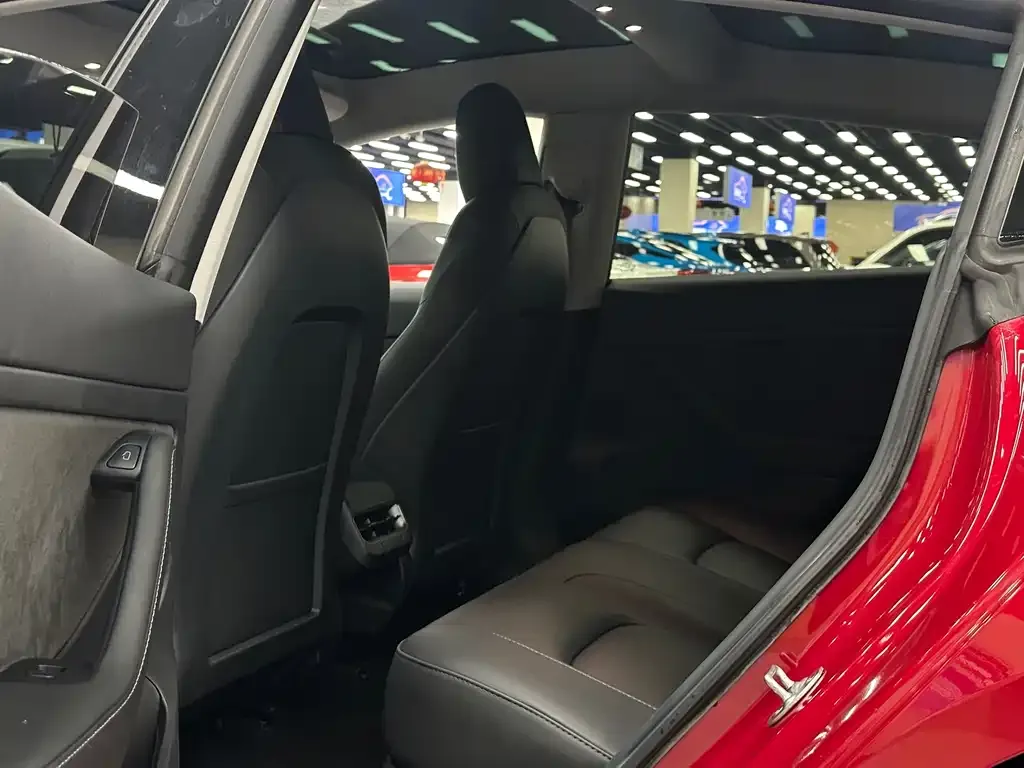 Tesla Model 3 2023 из CN, фото 7