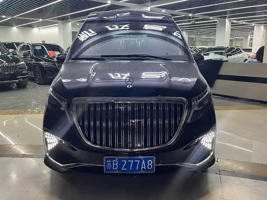Mercedes-Benz V-Class 2023 из CN, фото 3