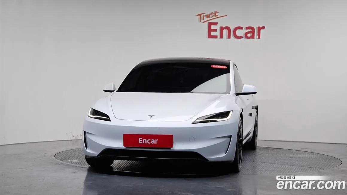 Tesla Model 3 2024 из KR, фото 9