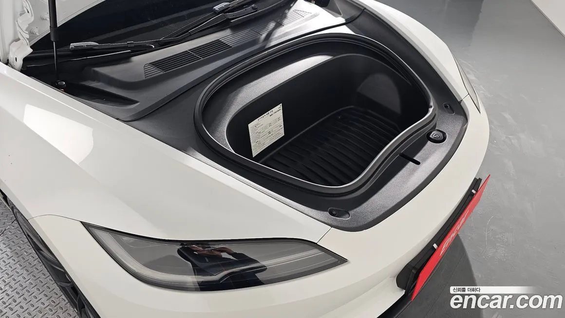 Tesla Model 3 2024 из KR, фото 4