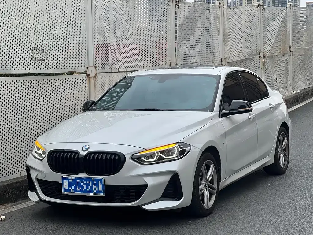 BMW 1 Series — фото 1