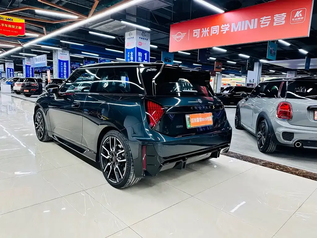 MINI Cooper EV 2024 из CN, фото 2