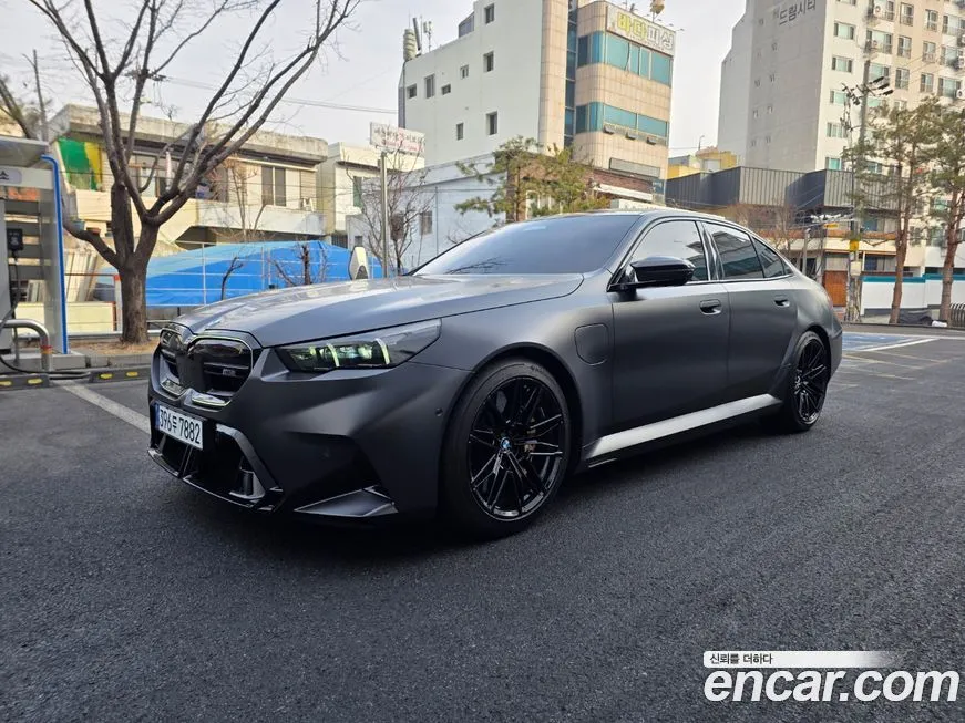 BMW M5 2025 из KR, фото 5