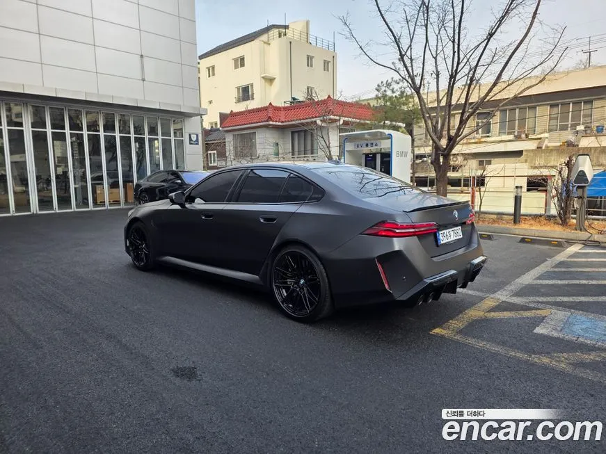 BMW M5 2025 из KR, фото 7