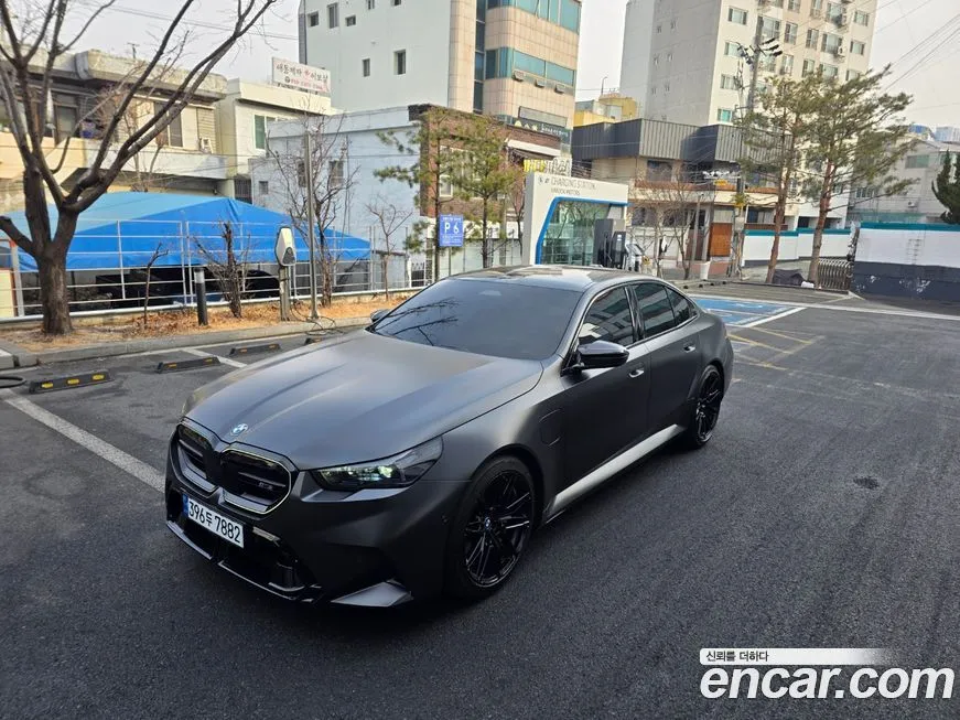 BMW M5 2025 из KR, фото 9