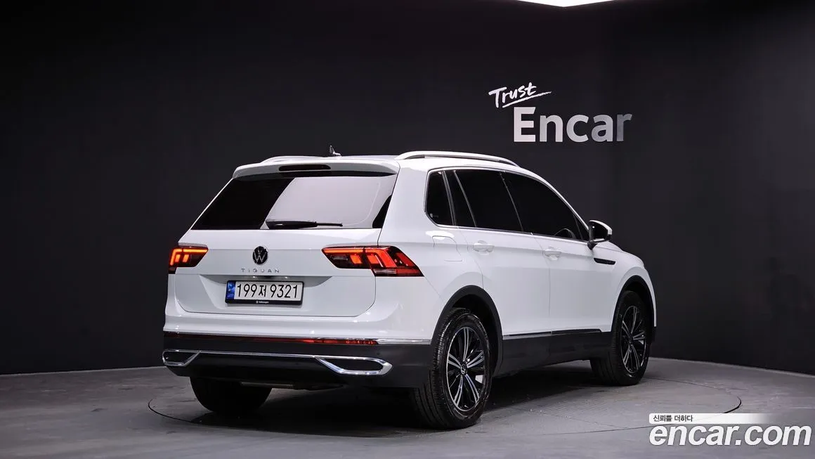 Volkswagen Tiguan — фото 2