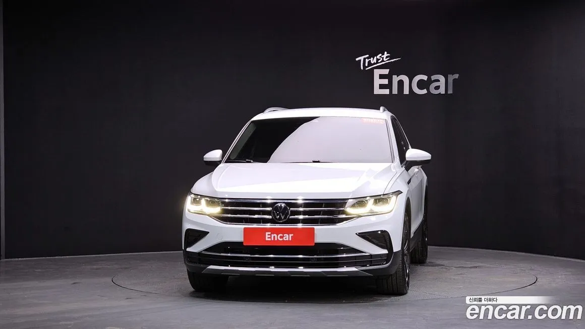 Volkswagen Tiguan — фото 4