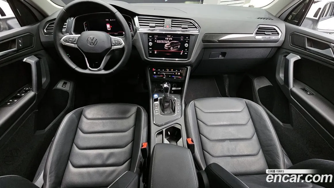 Volkswagen Tiguan — фото 7