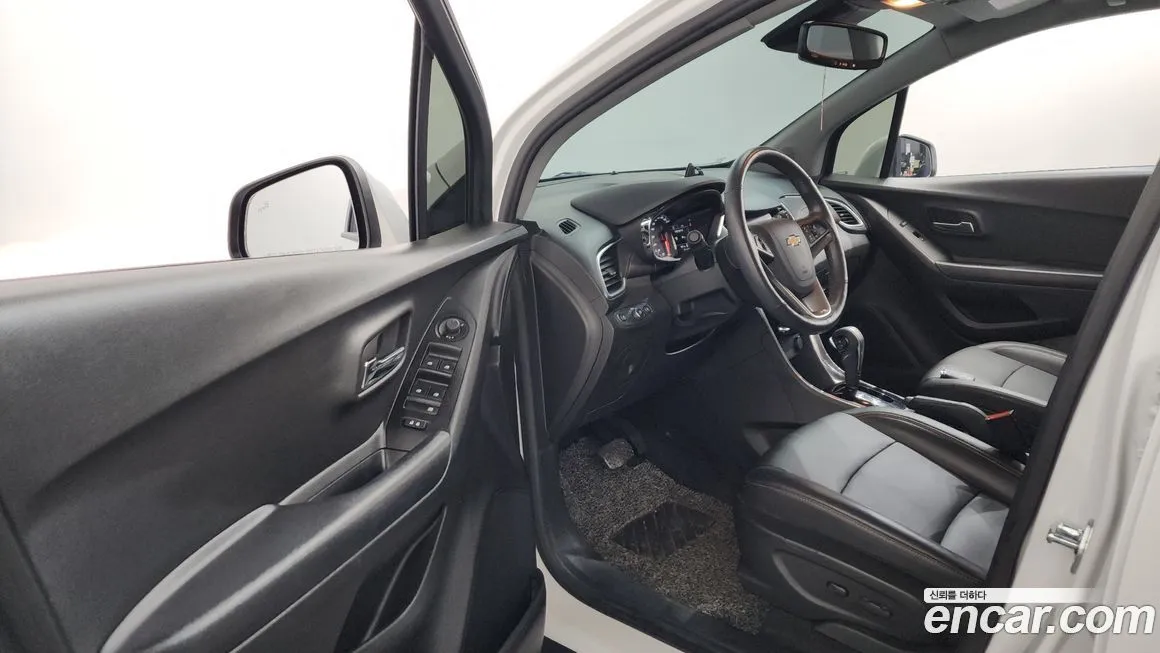 Chevrolet (GM Daewoo) Trax 2022 из KR, фото 3