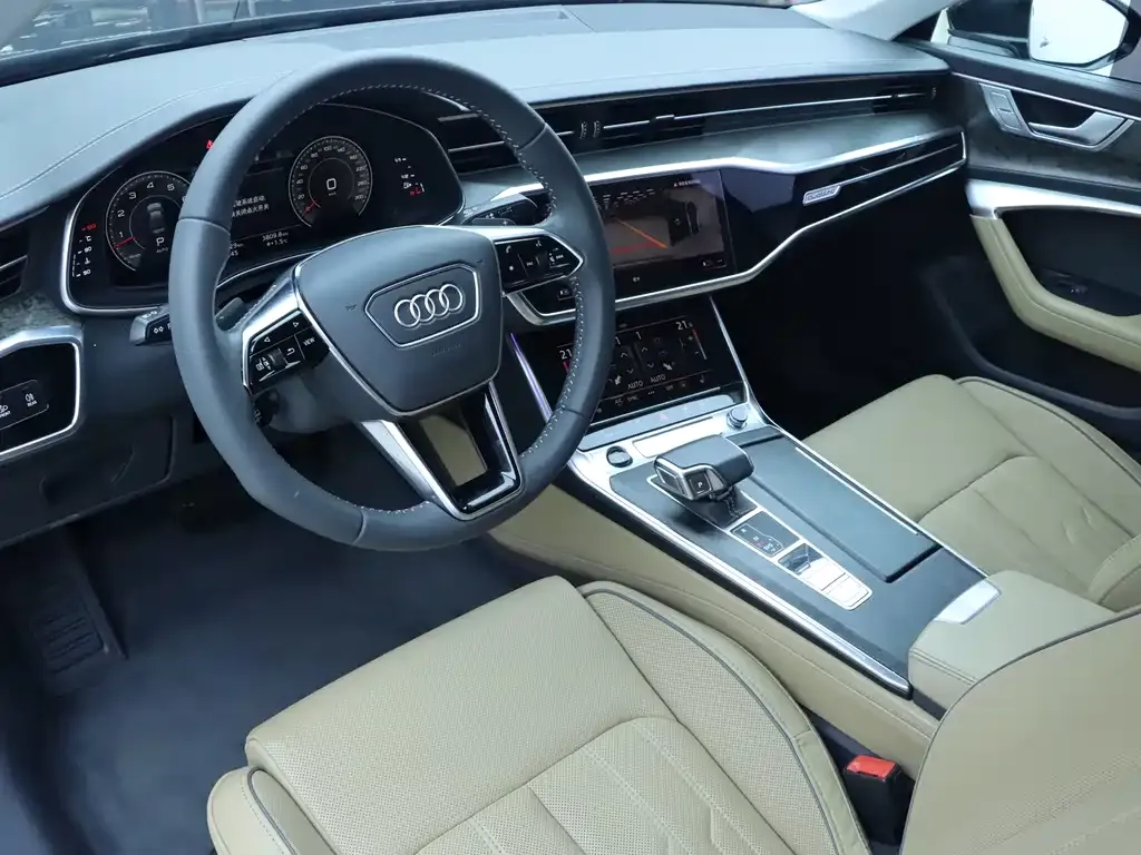 Audi A6L — фото 8