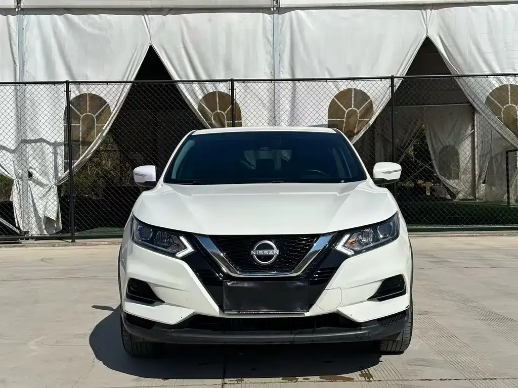 Nissan Qashqai — фото 9