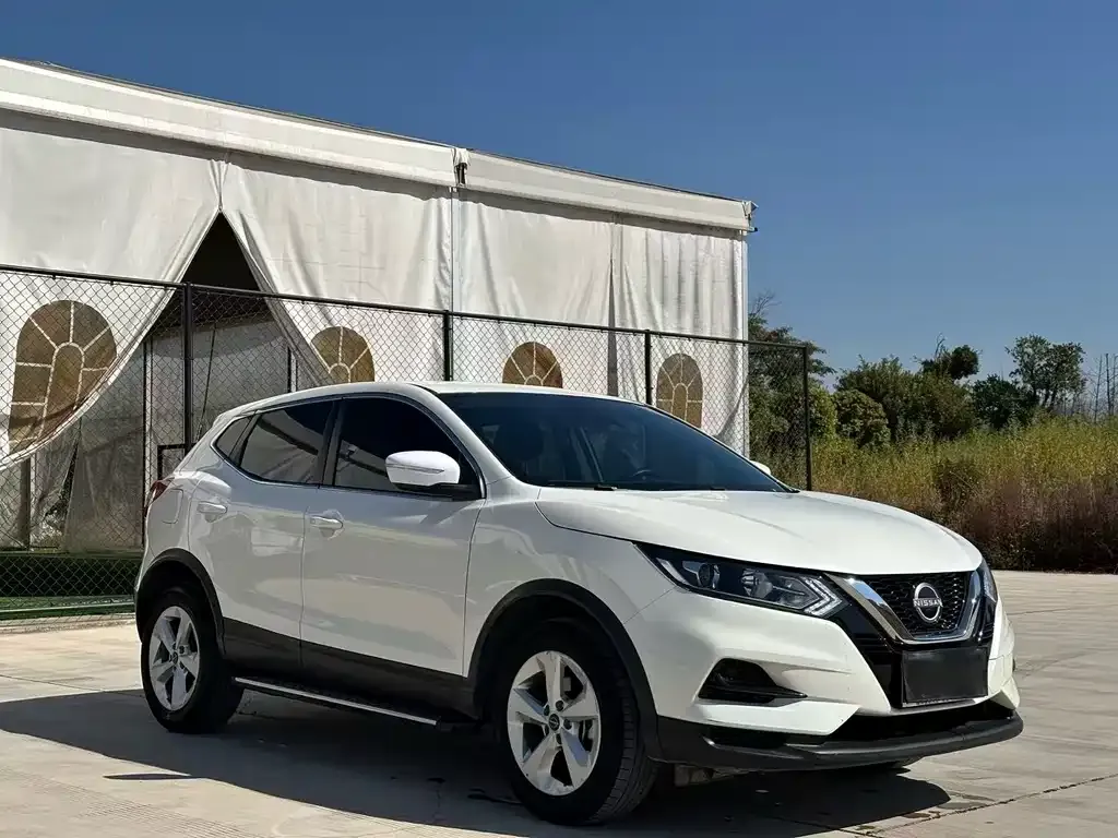 Nissan Qashqai — фото 4