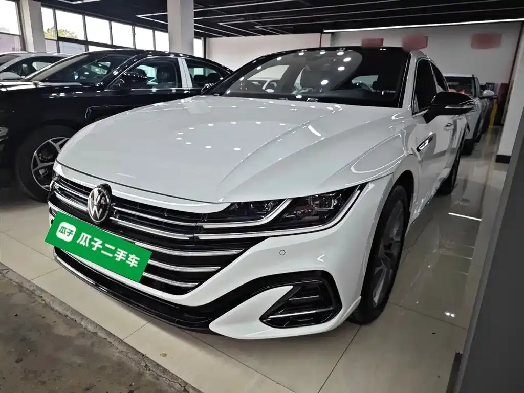 Volkswagen CC 2024 из CN, фото 1