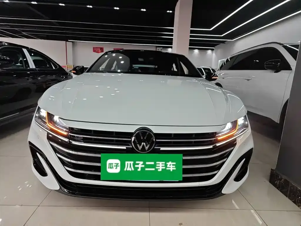 Volkswagen CC 2024 из CN, фото 8