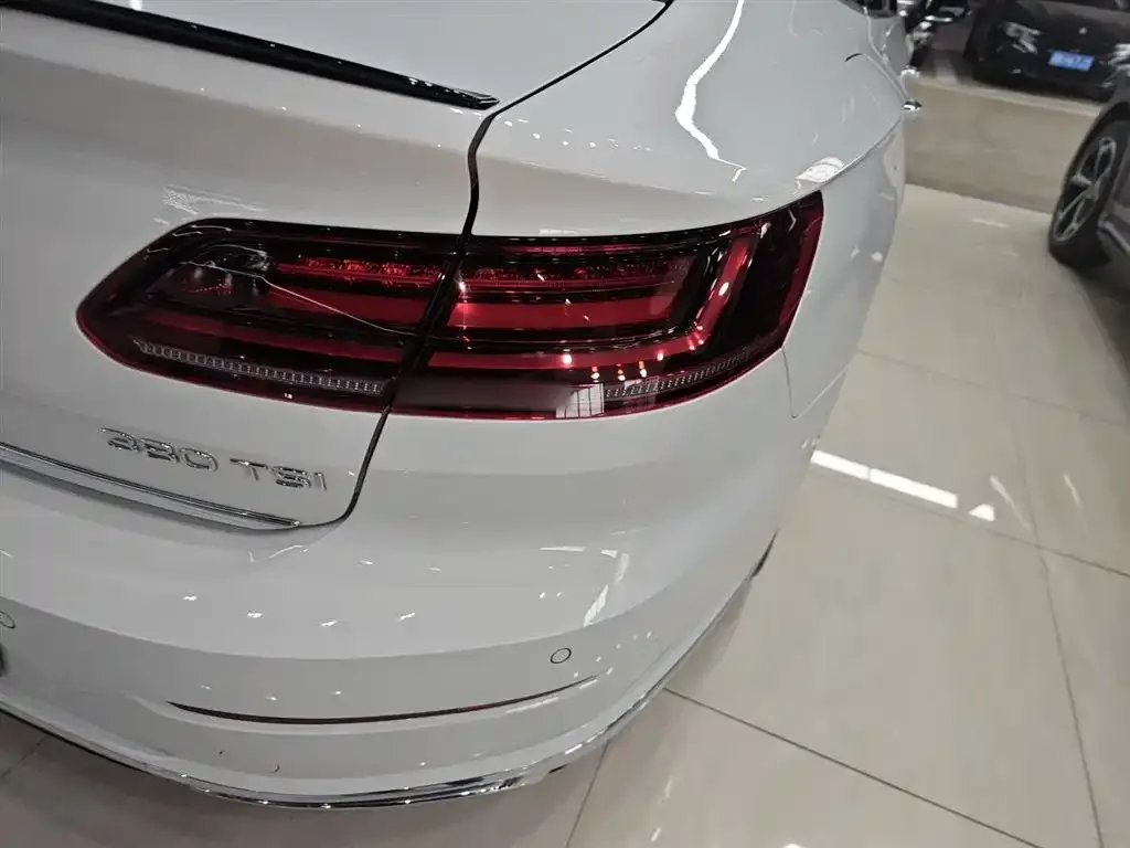 Volkswagen CC 2024 из CN, фото 3