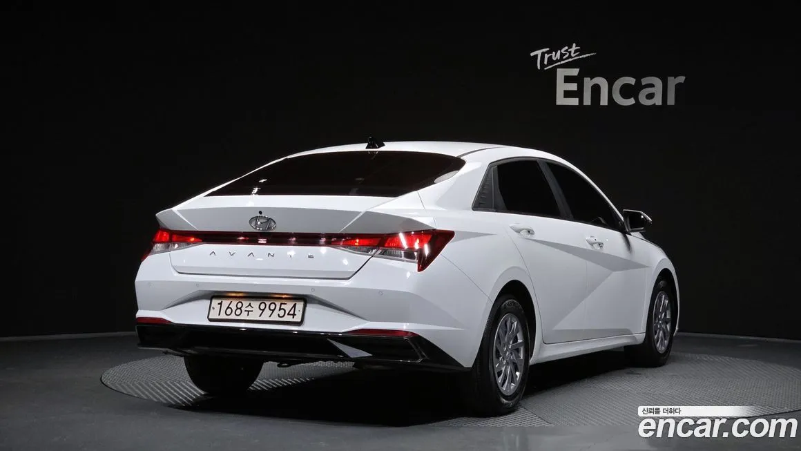 Hyundai AVANTE — фото 4