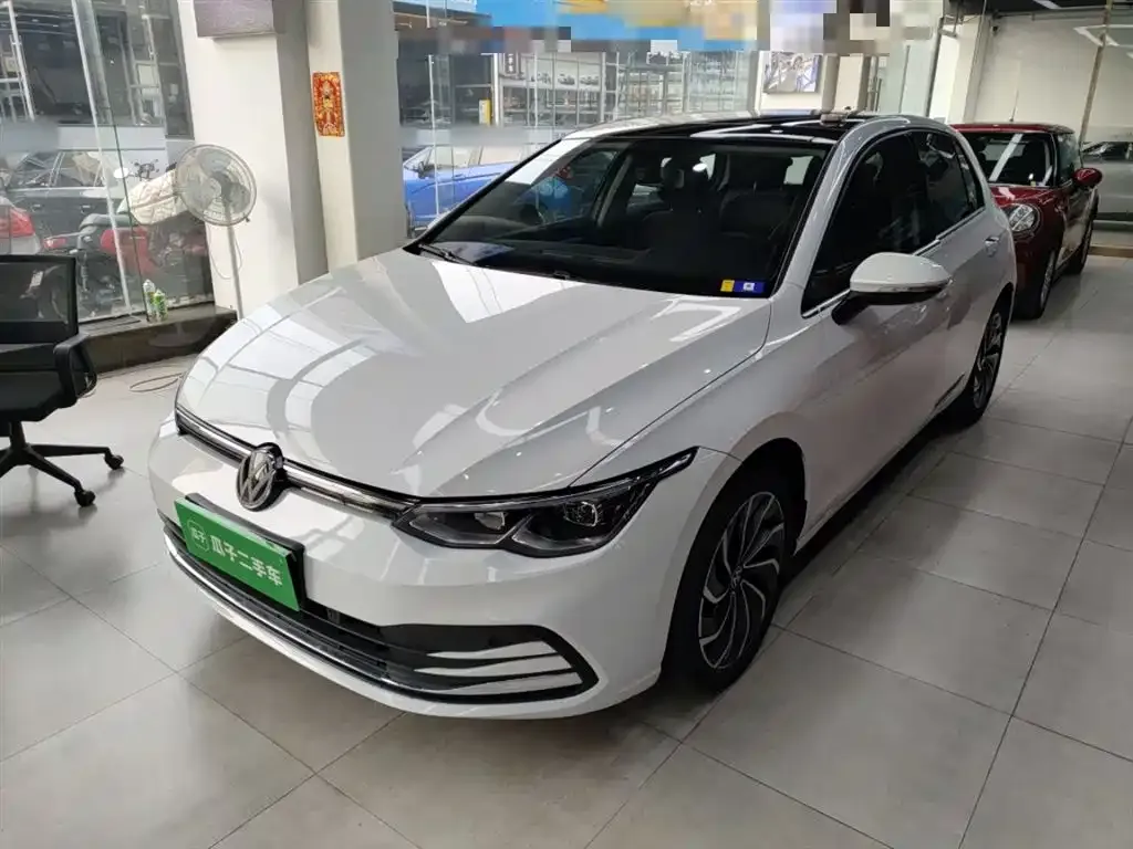 Volkswagen Golf 2023 из CN, фото 9