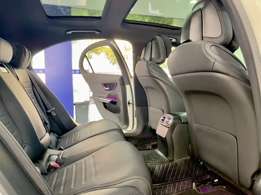 Mercedes-Benz C-Class 2024 из CN, фото 4