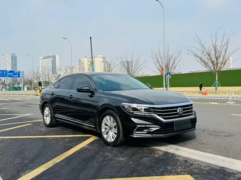 Volkswagen Passat 2021 из CN, фото 2