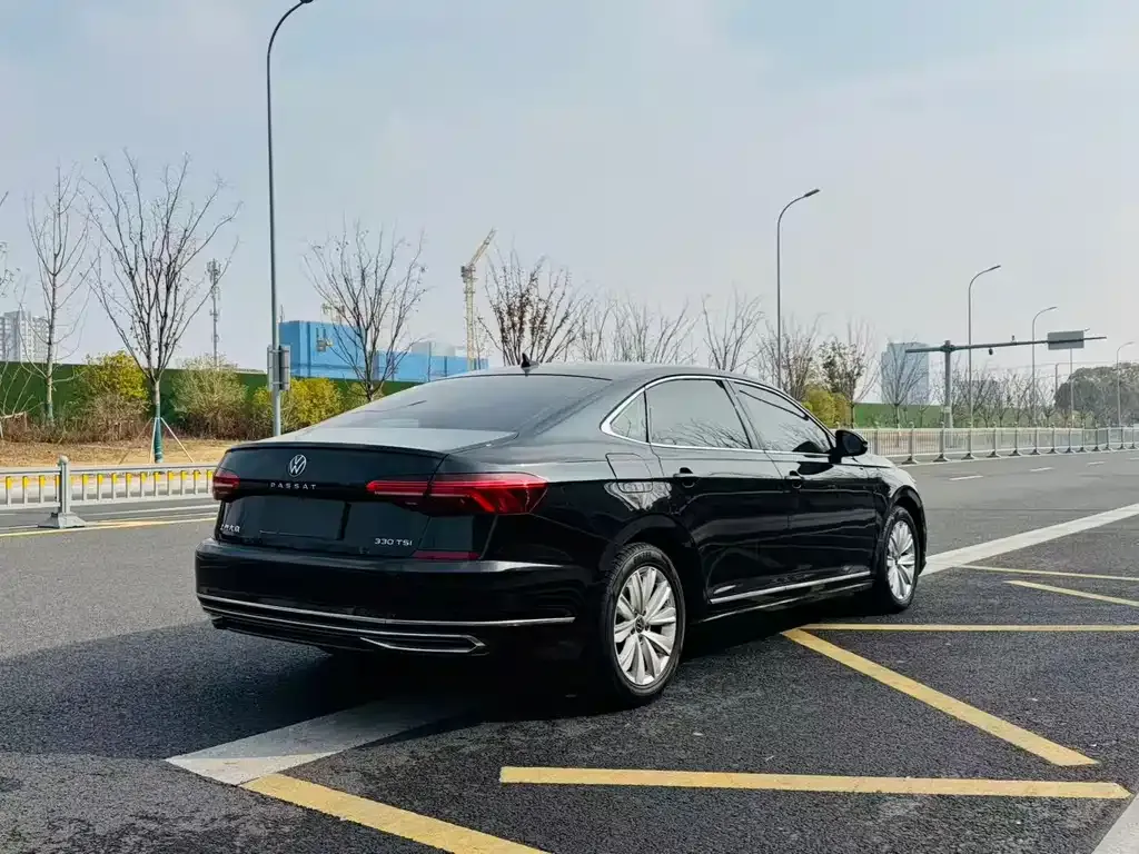 Volkswagen Passat 2021 из CN, фото 5