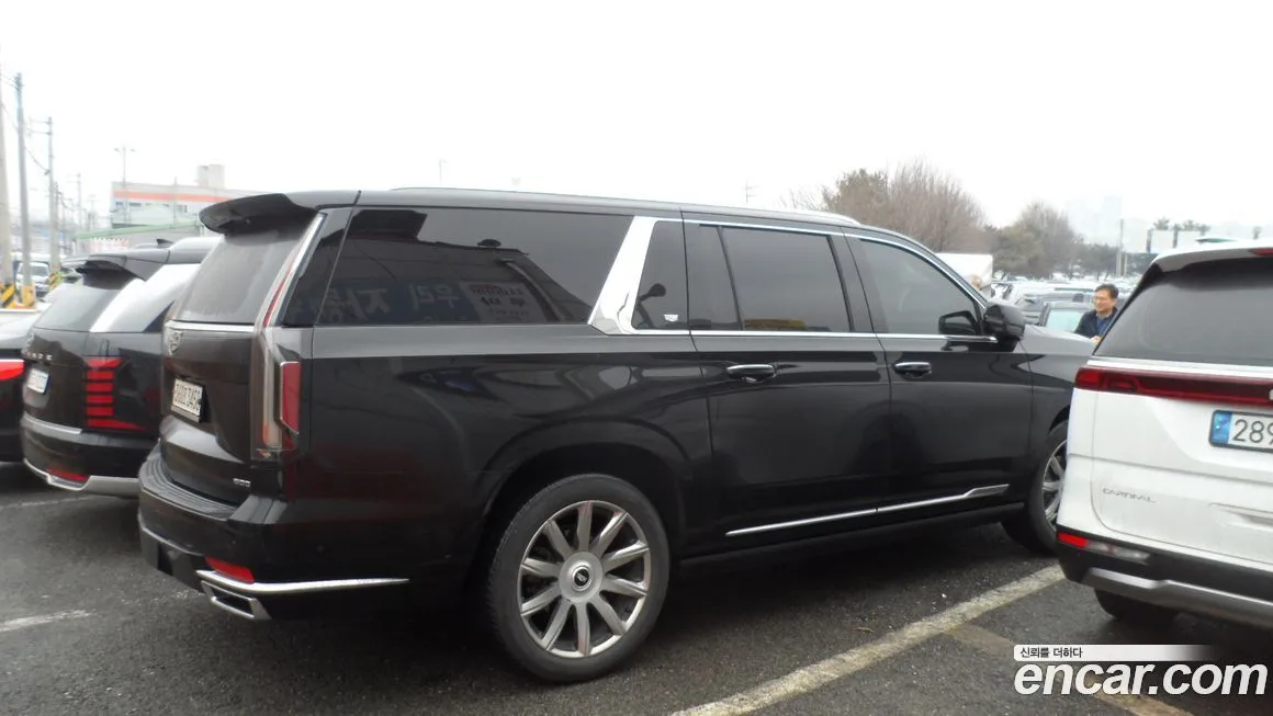 Cadillac Escalade 2022 из KR, фото 3