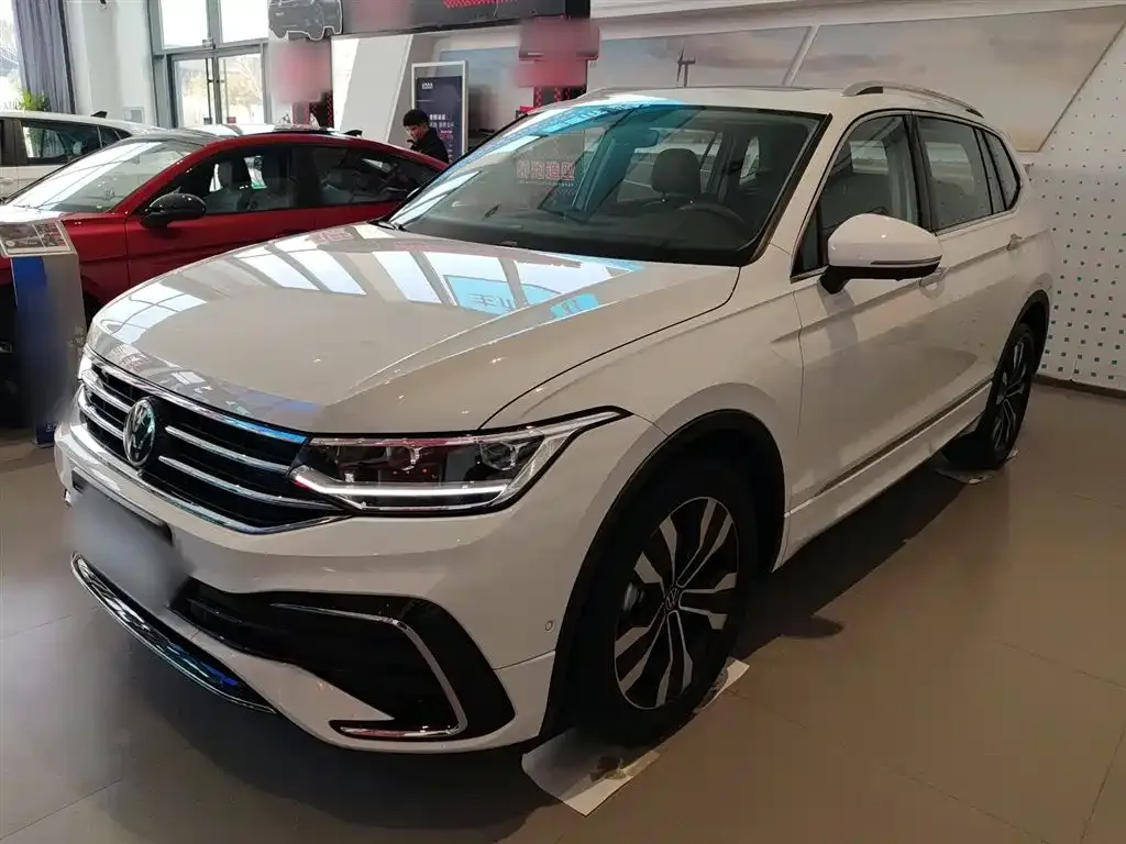 Volkswagen Tiguan L 2024 из CN, фото 1