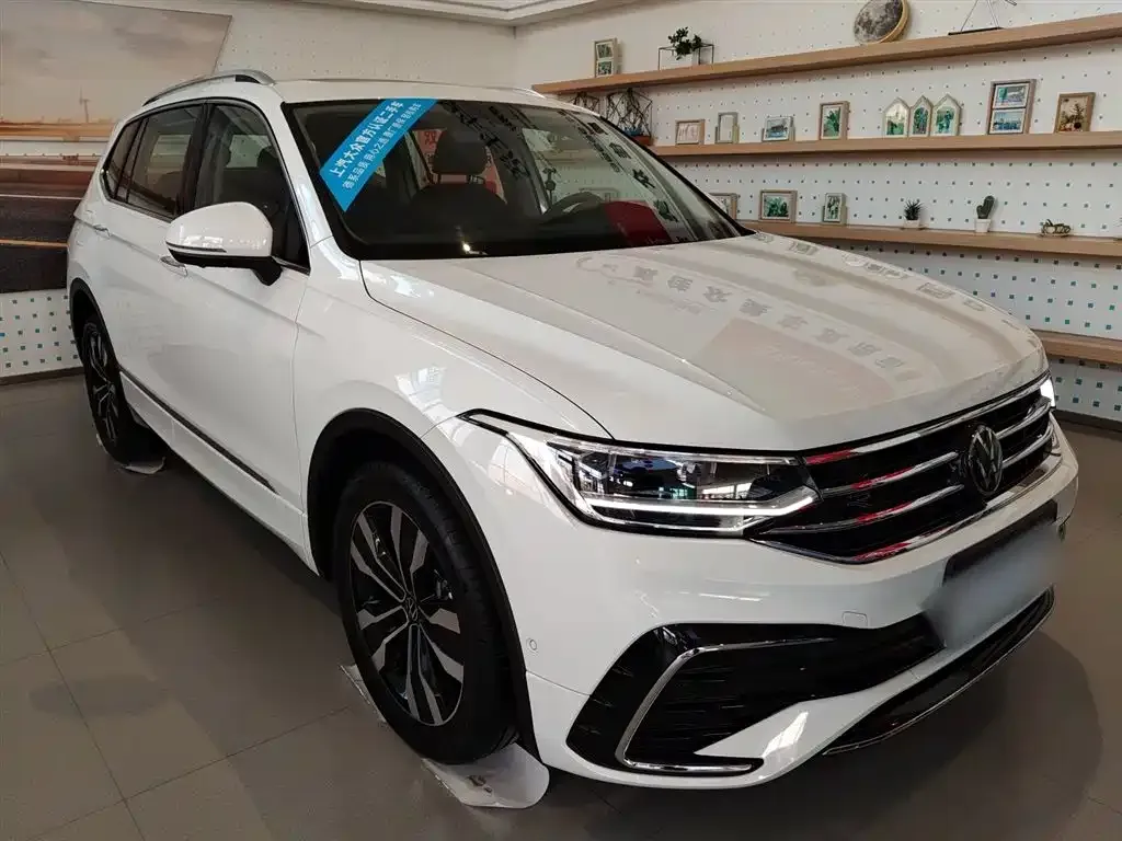 Volkswagen Tiguan L 2024 из CN, фото 9