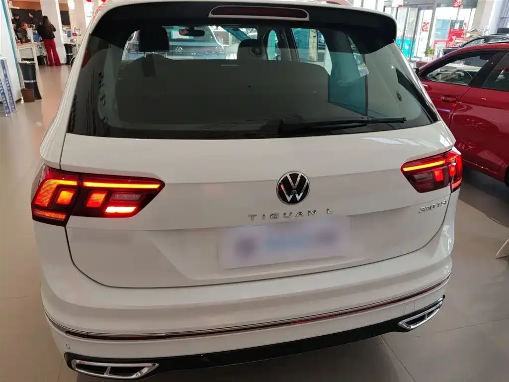 Volkswagen Tiguan L 2024 из CN, фото 3