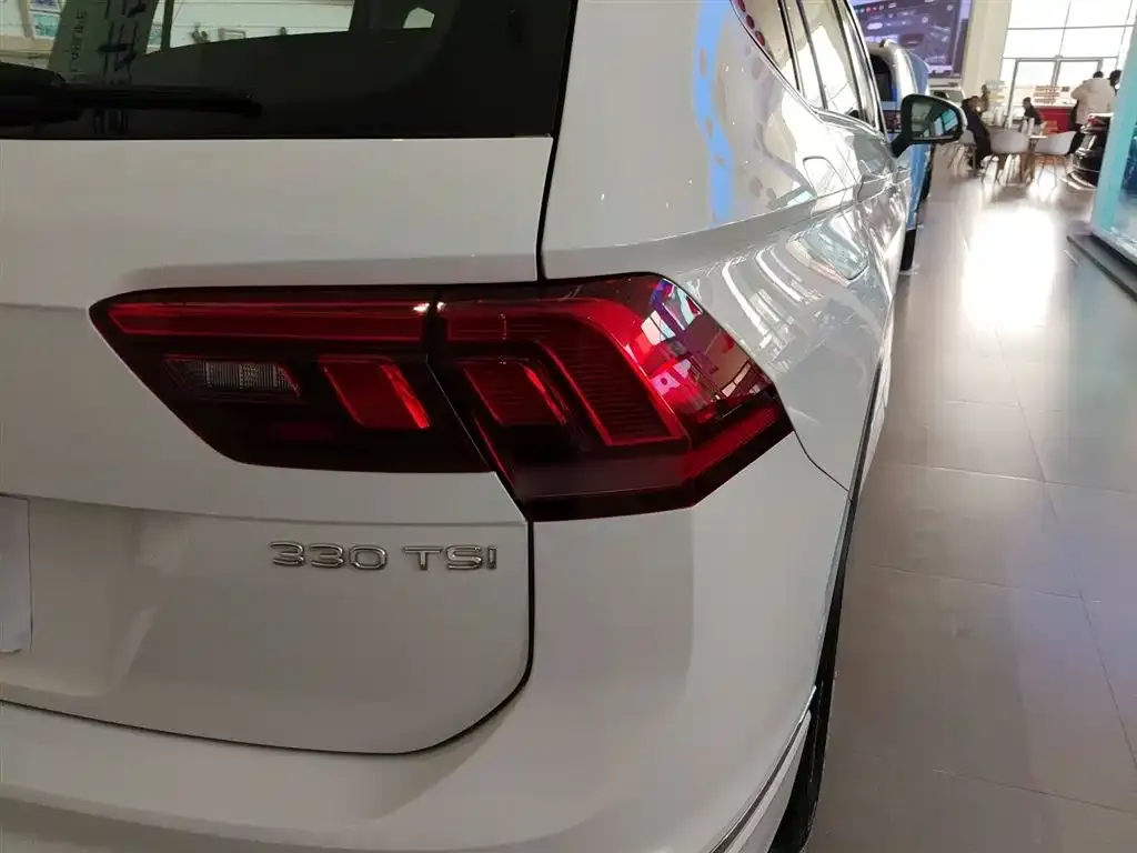 Volkswagen Tiguan L 2024 из CN, фото 2