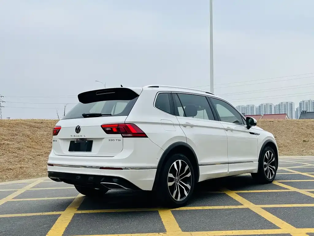Volkswagen Tiguan L 2021 из CN, фото 4