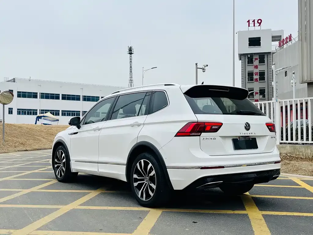 Volkswagen Tiguan L 2021 из CN, фото 5