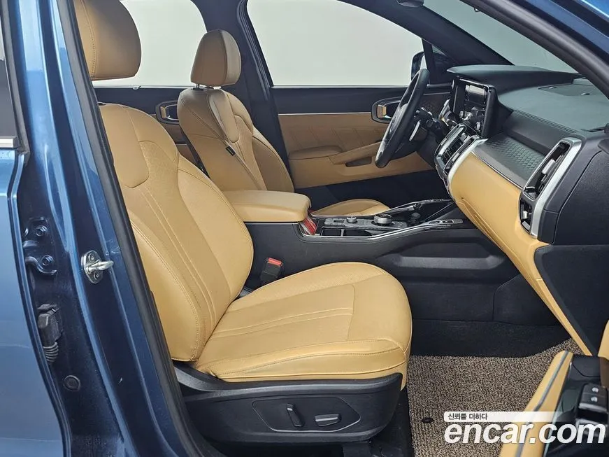 Kia Sorento — фото 6