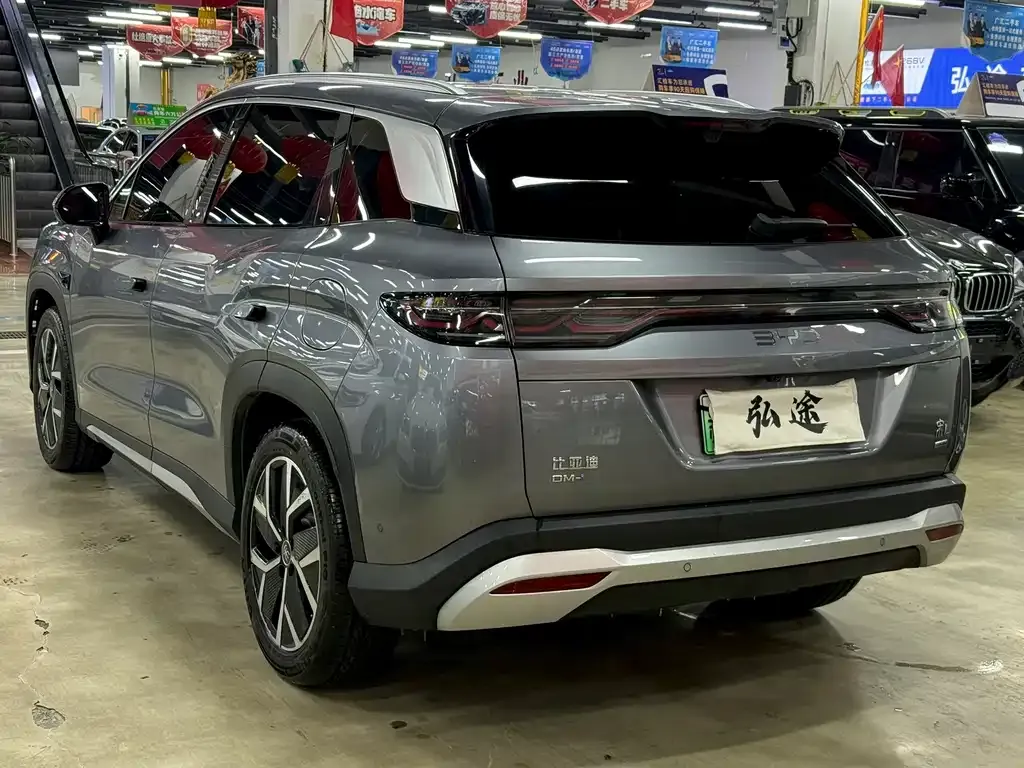 BYD L DM-i — фото 9
