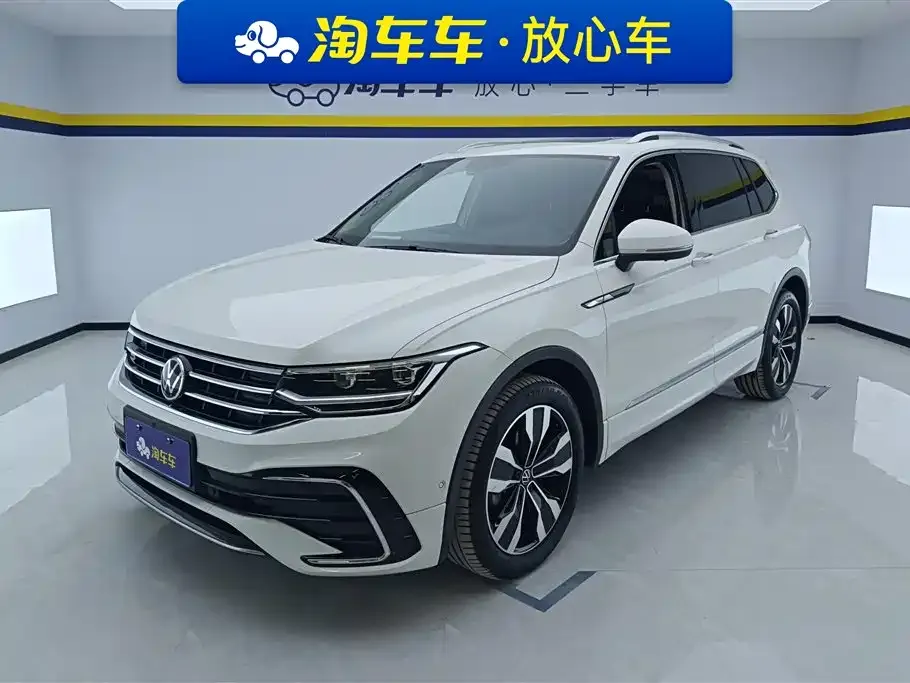 Volkswagen Tiguan L — фото 1