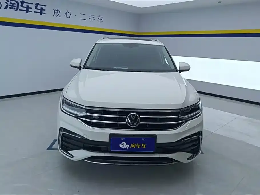 Volkswagen Tiguan L — фото 2