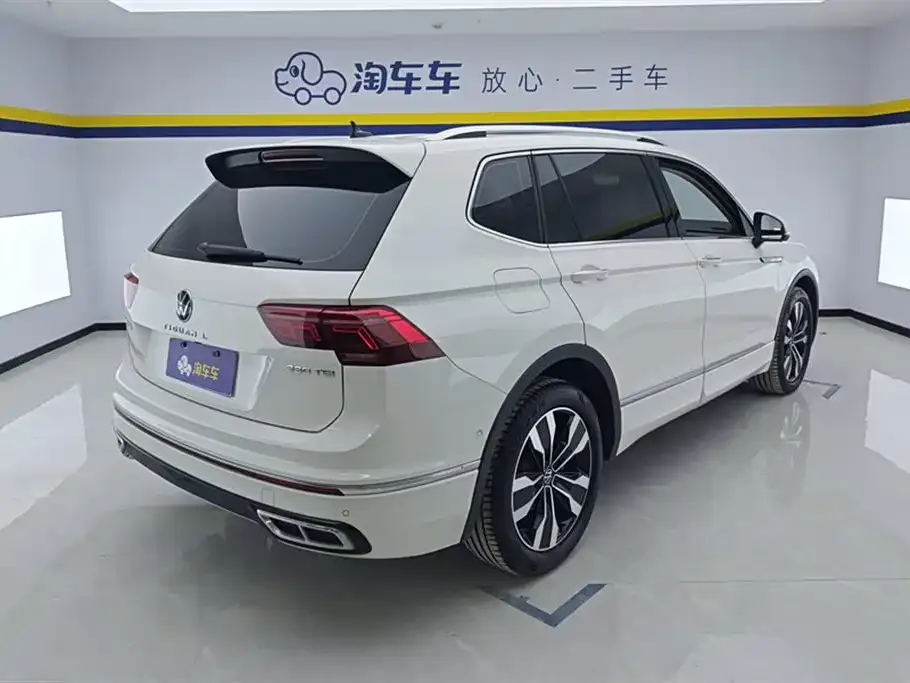 Volkswagen Tiguan L — фото 3