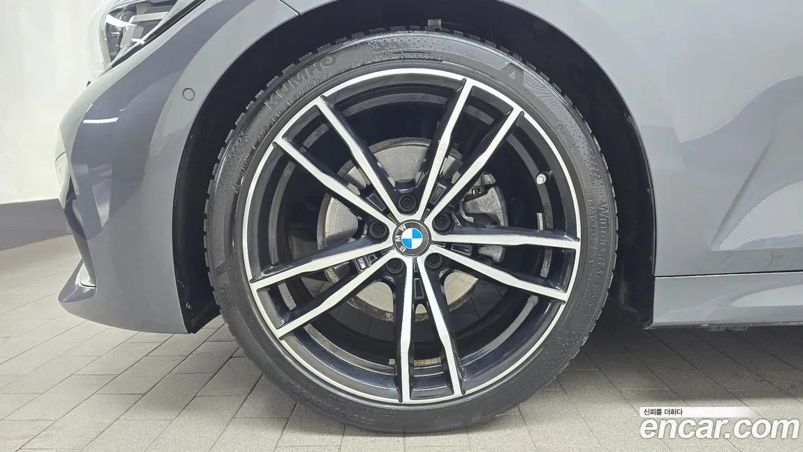 BMW 3-Series 2021 из KR, фото 6