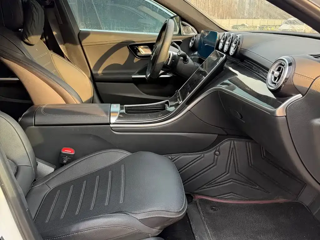 Mercedes-Benz C-Class 2023 из CN, фото 3