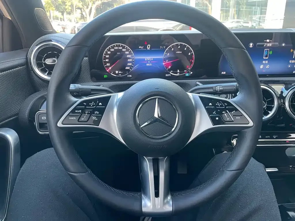 Mercedes-Benz A-Class 2024 из CN, фото 10