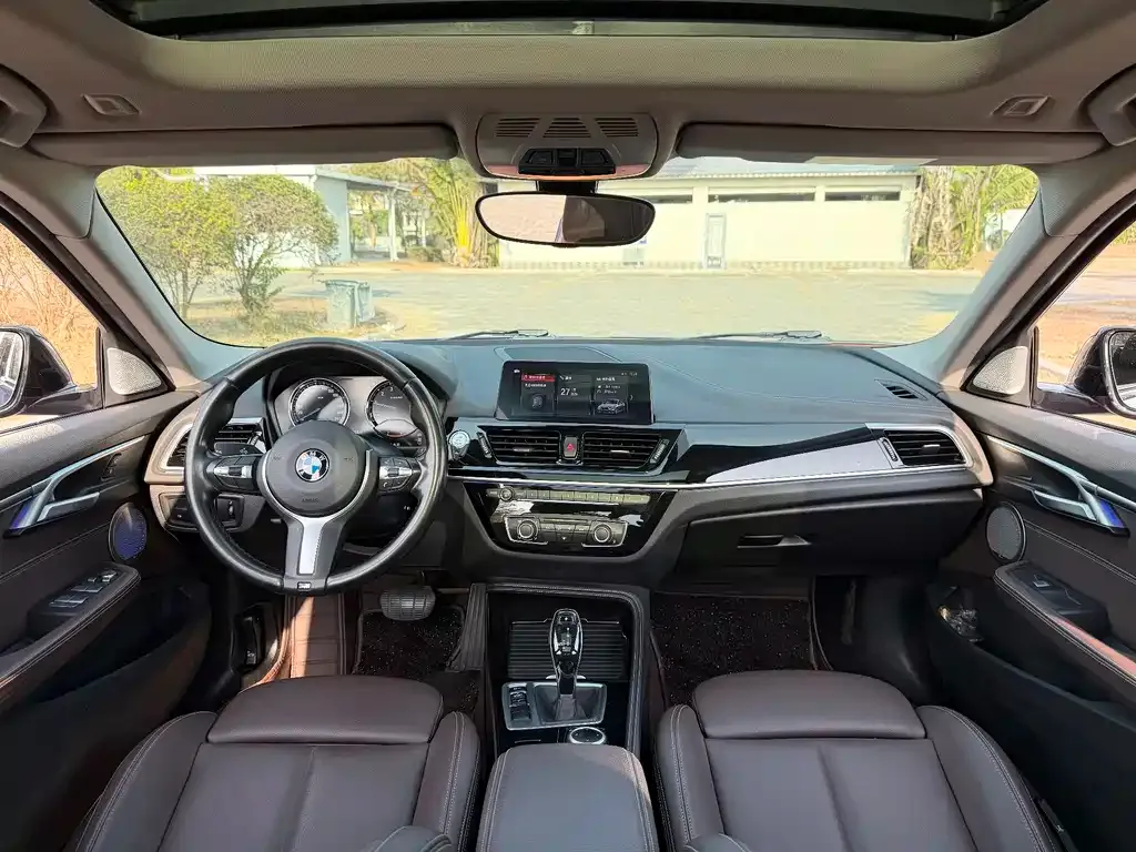 BMW 1 Series 2021 из CN, фото 4