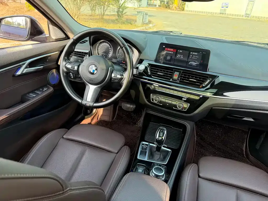 BMW 1 Series 2021 из CN, фото 10