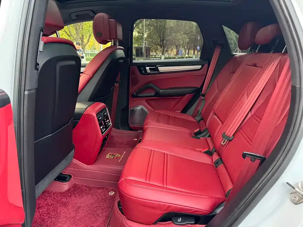 Porsche Cayenne 2023 из CN, фото 4