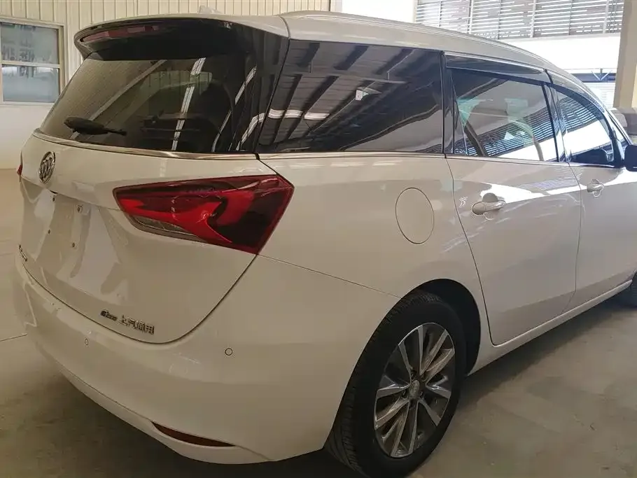 Buick GL6 2023 из CN, фото 3