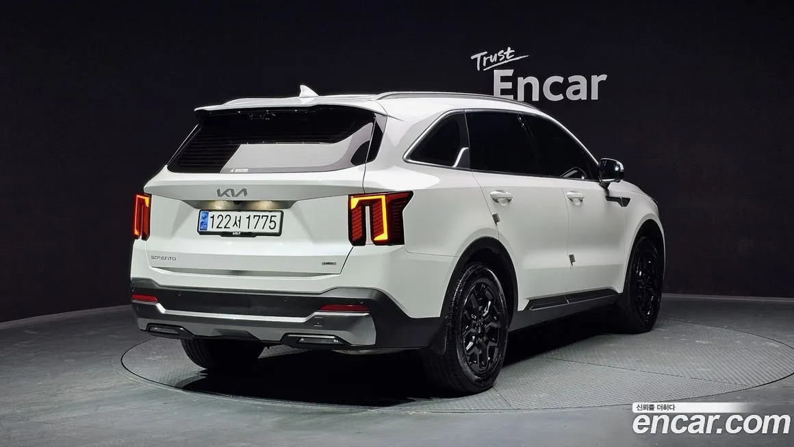 Kia Sorento — фото 4