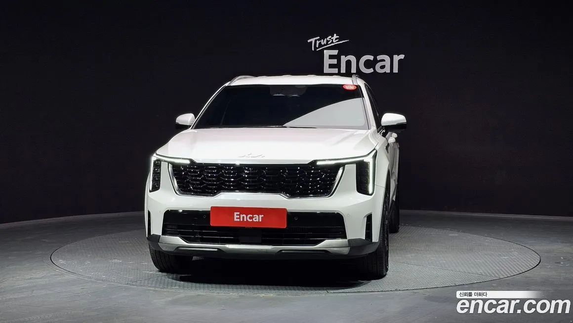 Kia Sorento — фото 8